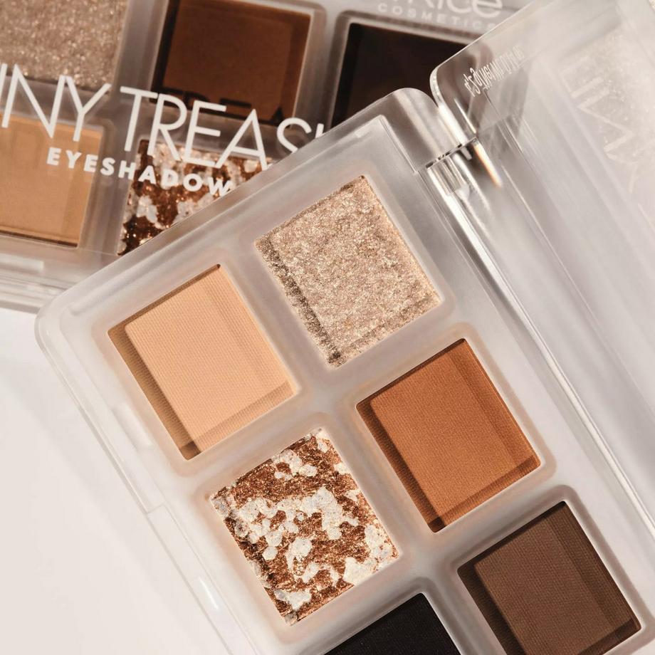 CATRICE  Tiny Treasures Eyeshadow Palette 