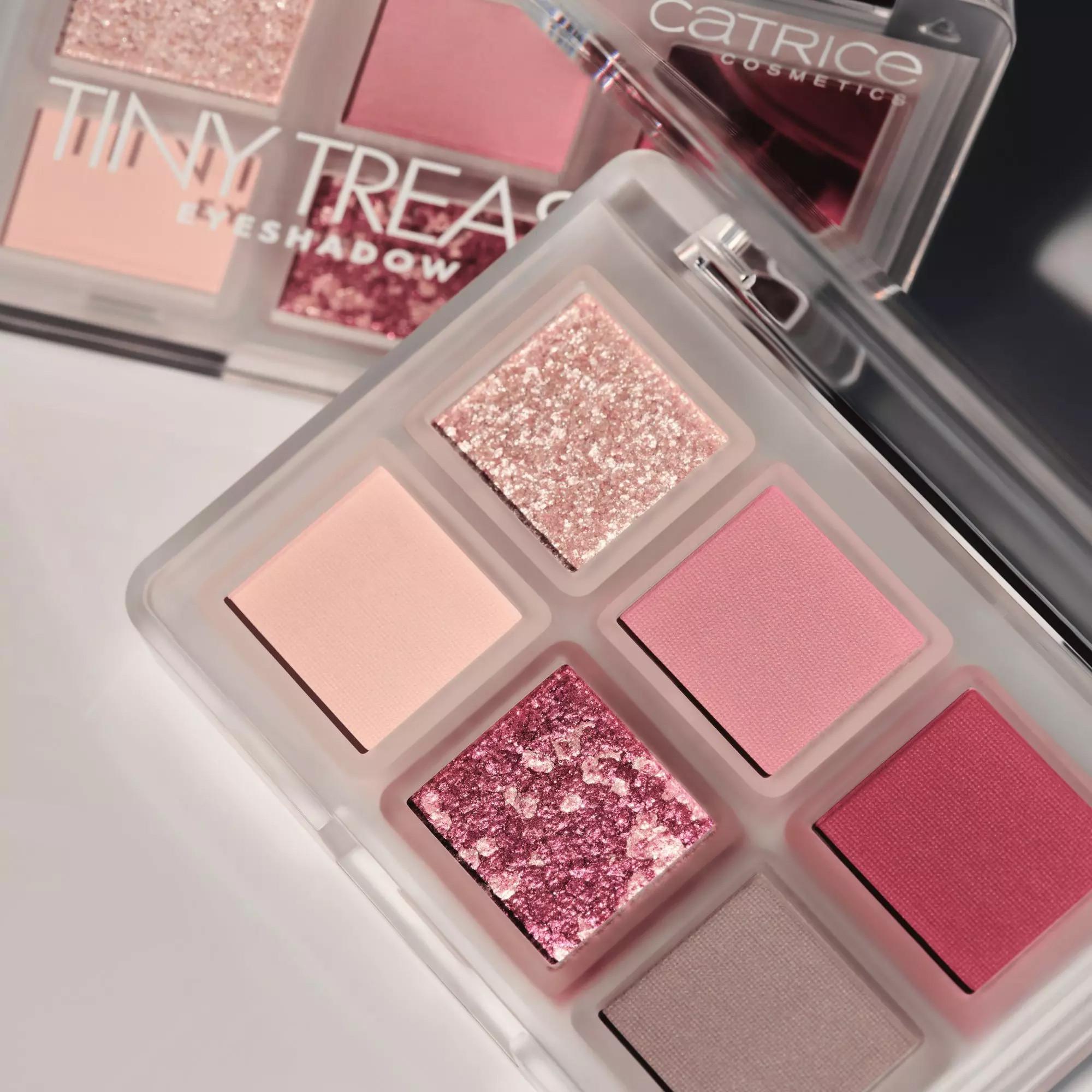 CATRICE  Tiny Treasures Eyeshadow Palette 