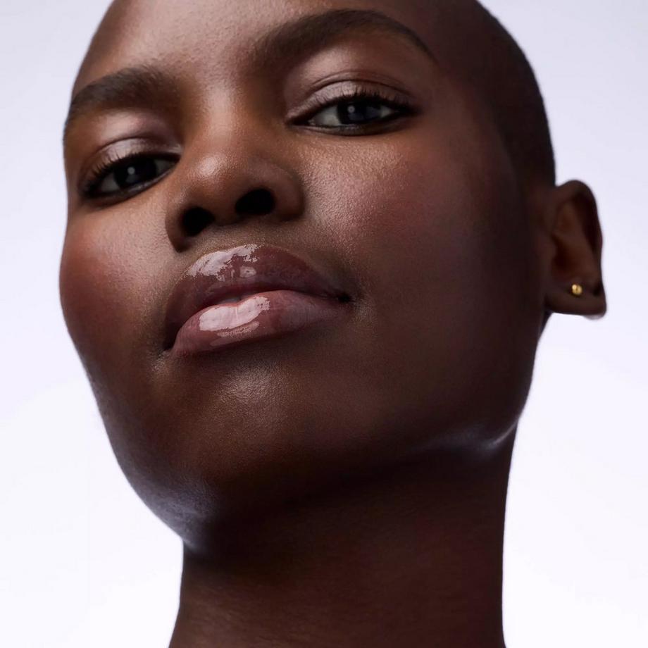 CATRICE  Butter Drippin' Glossy Lip Balm  