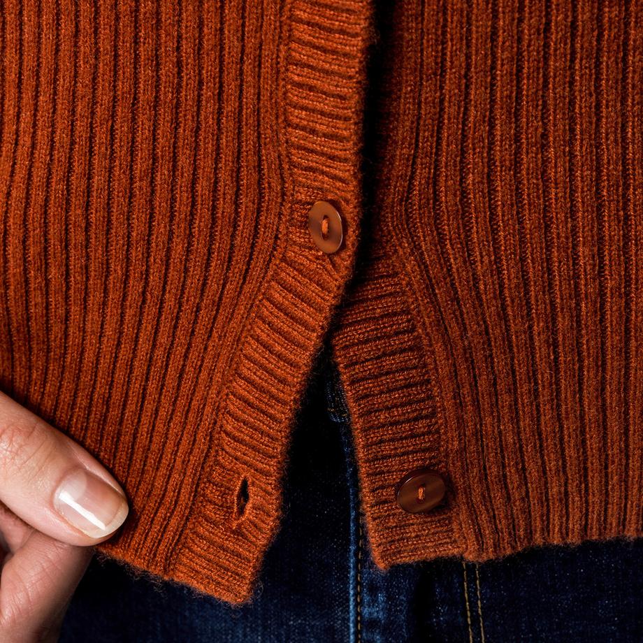 Manor Woman Gerippter V-Ausschnitt Cardigan  