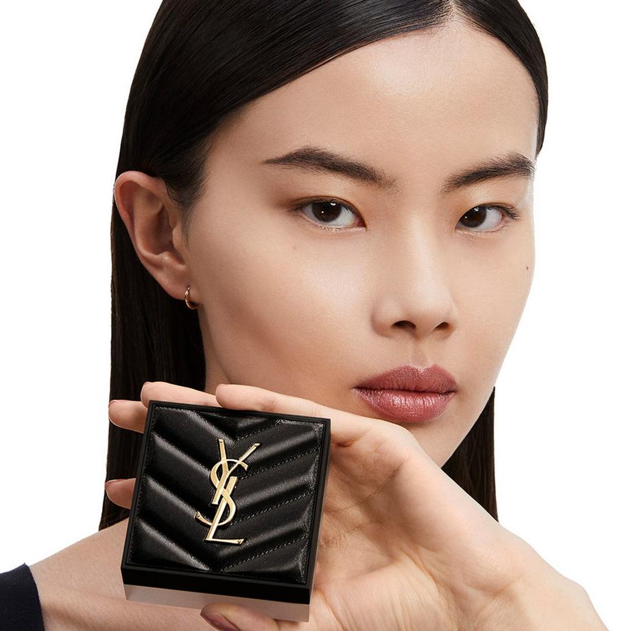 YSL  All Hours Hyper Blur Loose Powder  