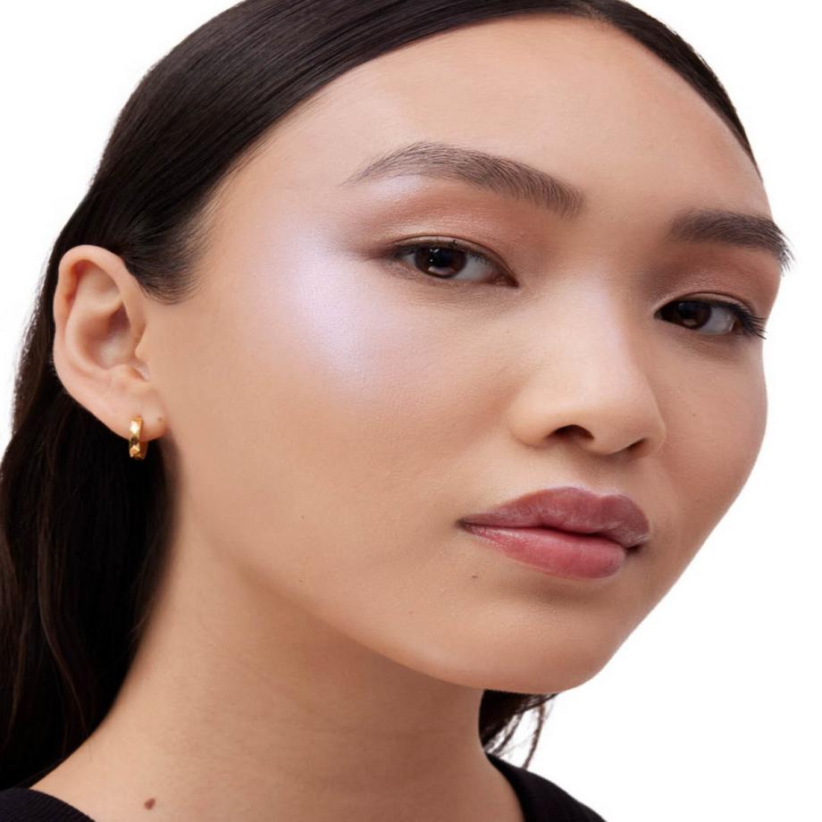 YSL  All Hours Hyper Luminize 