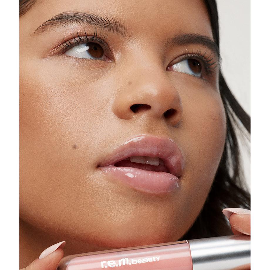 r.e.m.beauty  Essential Drip Glossy Balm - Balsamo lucido per labbra 
