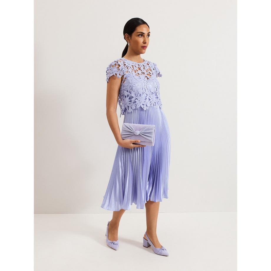 Phase Eight Clutch mit Knotendetail  