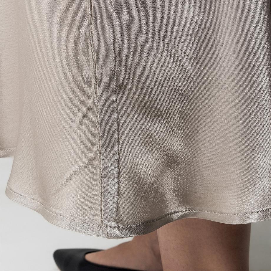 Manor Woman Gonna Midi Svasata in Raso  