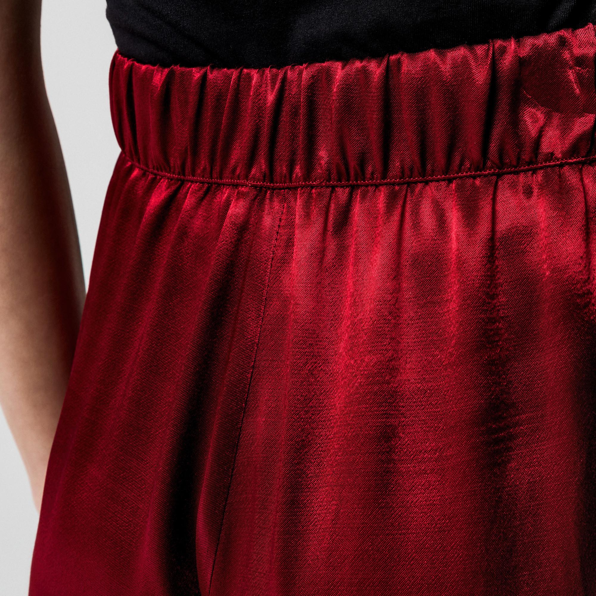 Manor Woman Pantaloni in raso con vita da annodare e gamba larga  