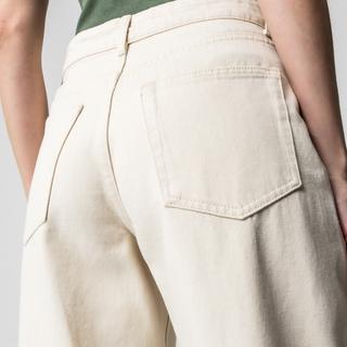 Manor Woman Mom Mid Rise Flared Jeans  