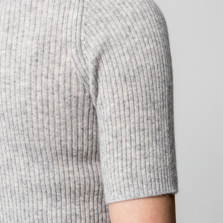 Manor Woman Kaschmir Rippstrick V-Ausschnitt Pullover Kurzarm  