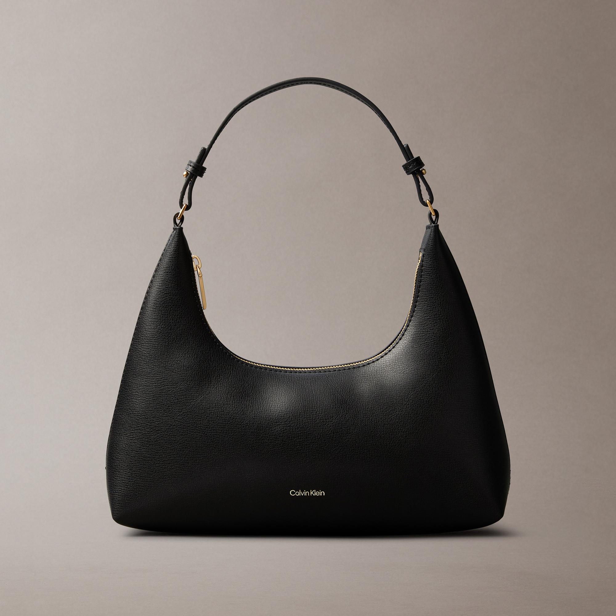 Calvin Klein Embossed Logo Schultertasche  