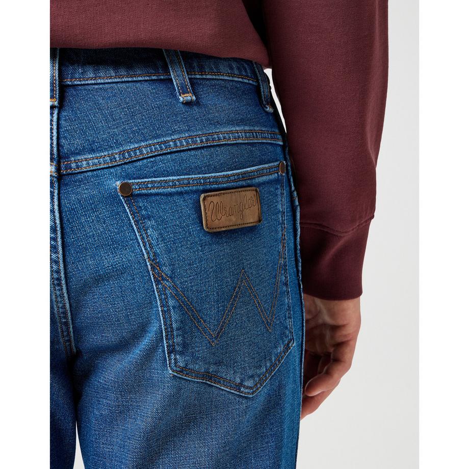 Wrangler River Tapered Fit Jeans  