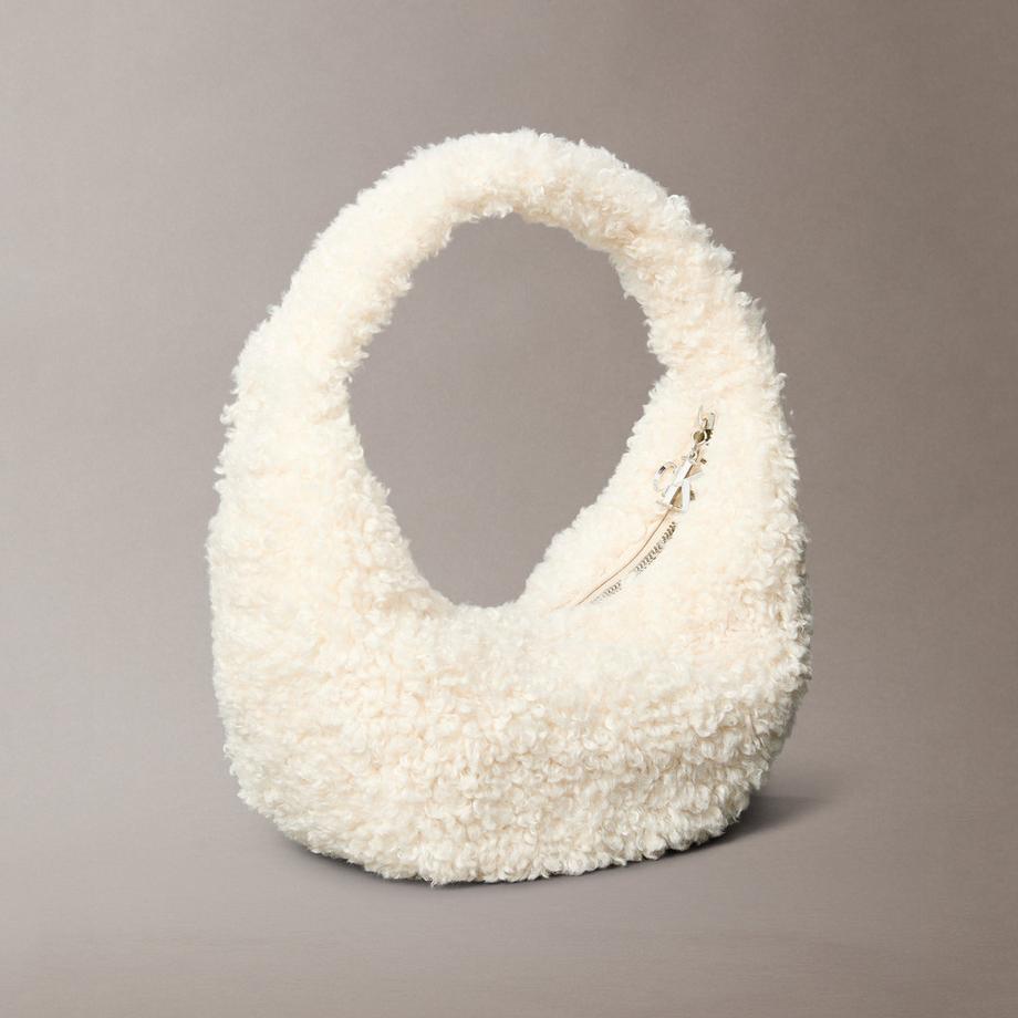 Calvin Klein Pinched Sherpa Schultertasche  