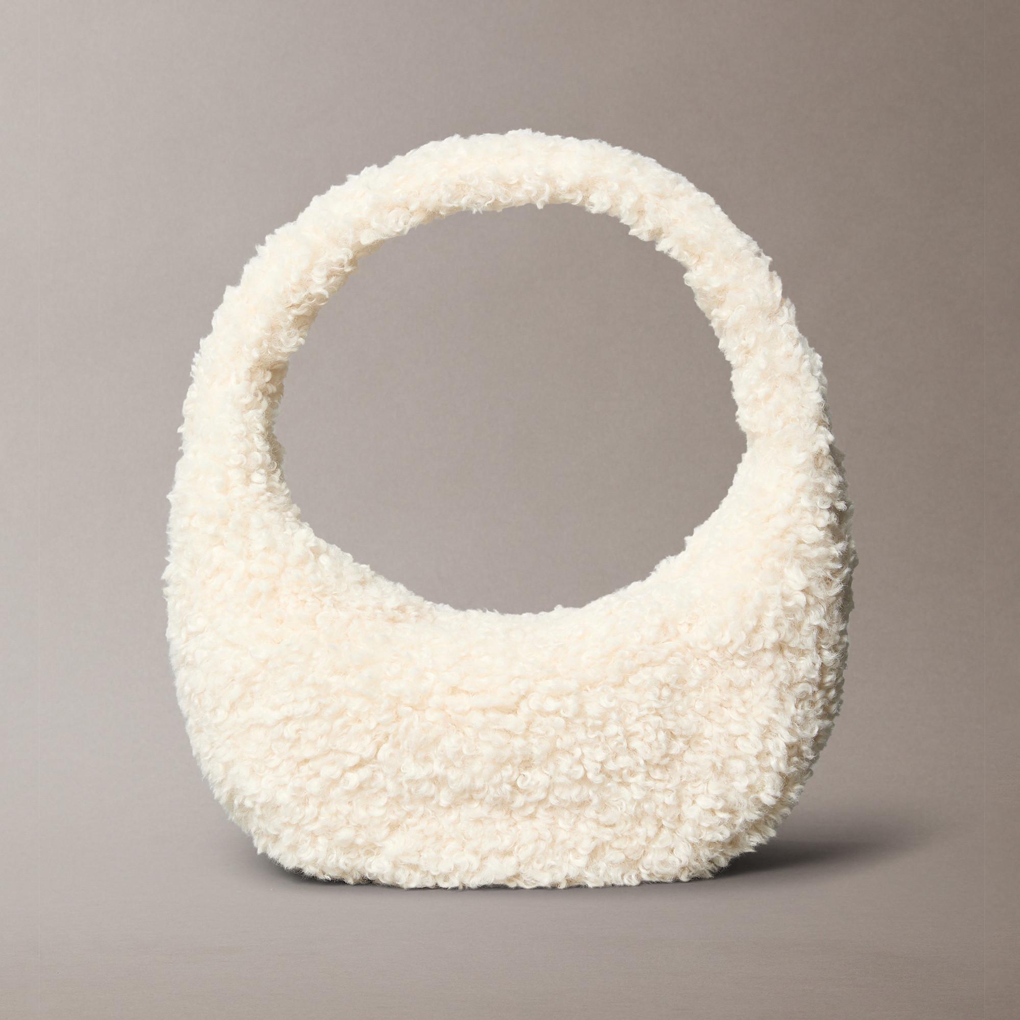 Calvin Klein Pinched Sherpa Schultertasche  