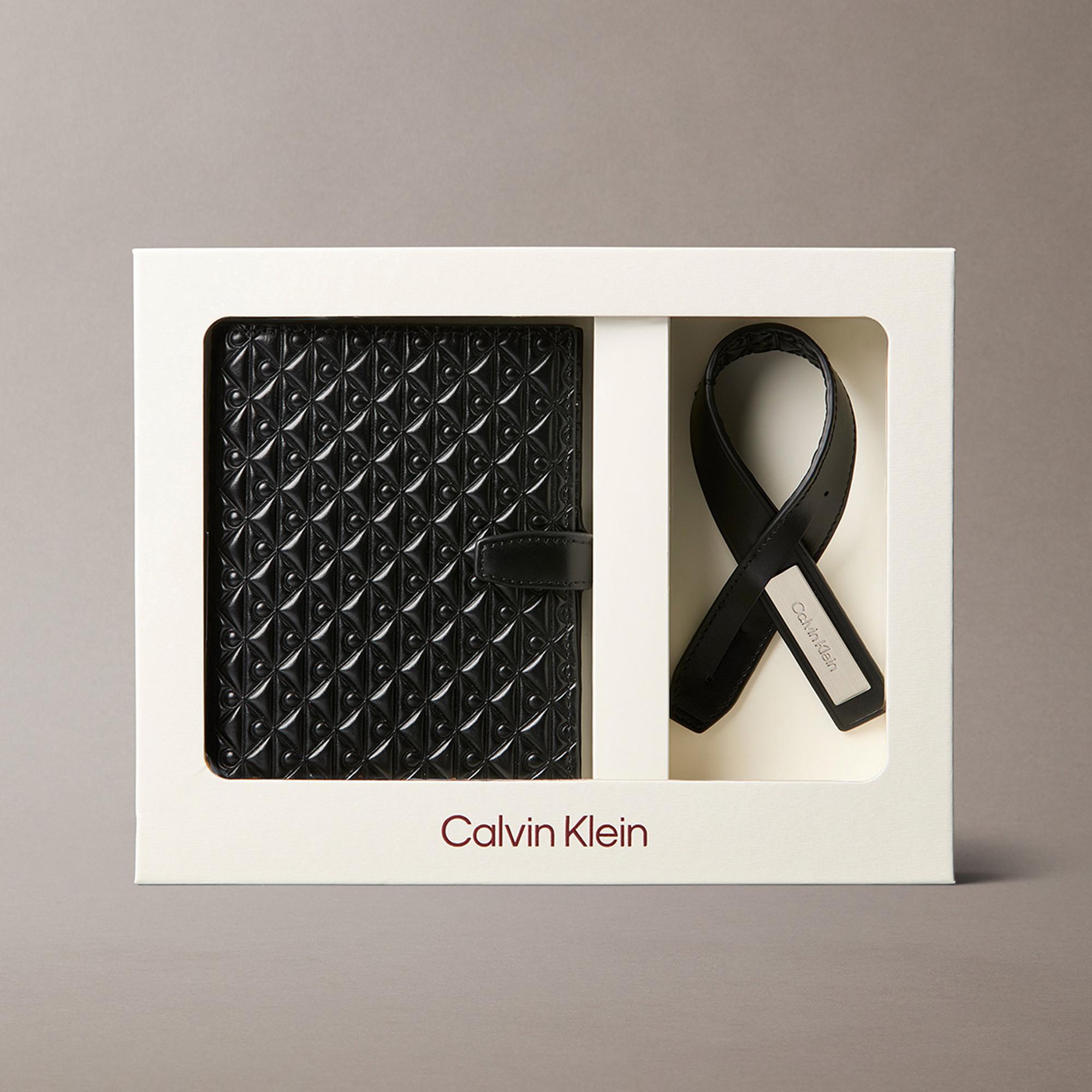 Calvin Klein Set Regalo Porta Passaporto Etichetta Bagaglio  