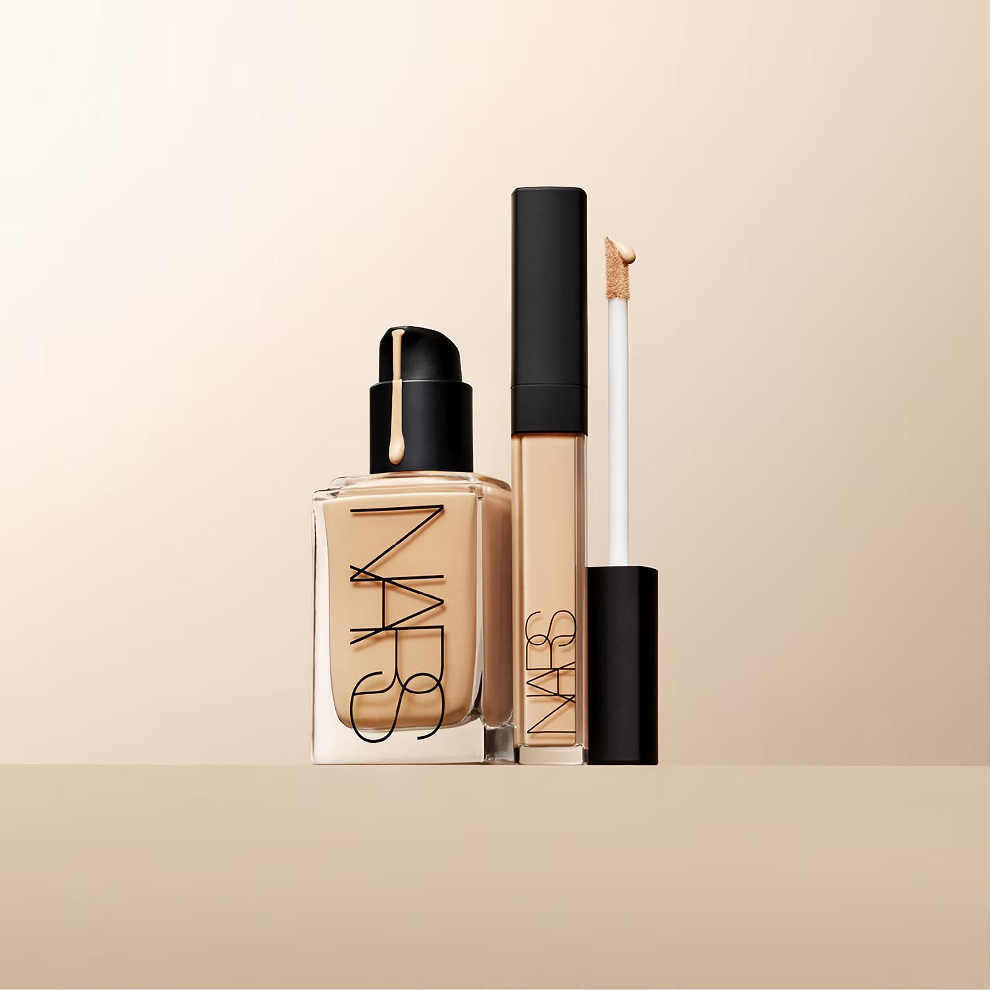 Nars Light Reflecting Foundation Fond de Teint Fluide 