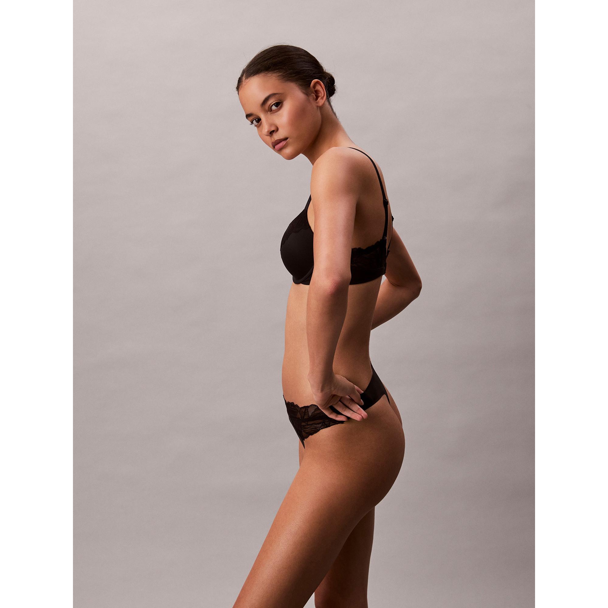 Calvin Klein Perfectly Fit Lace String  