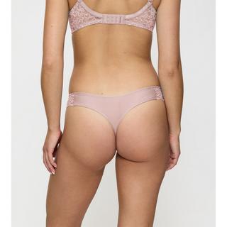 Triumph Amourette String 