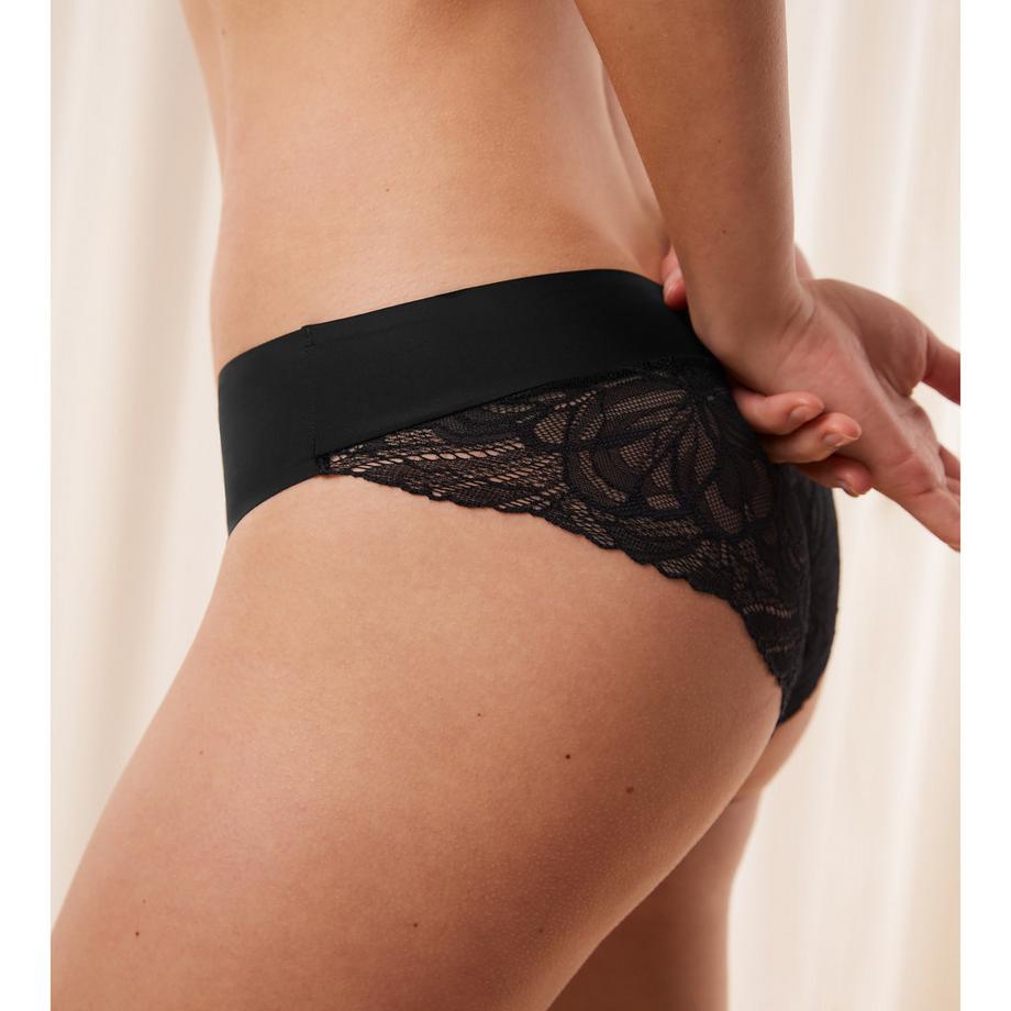 Triumph Body Make-Up Illusion Lace Slip Taille Haute  