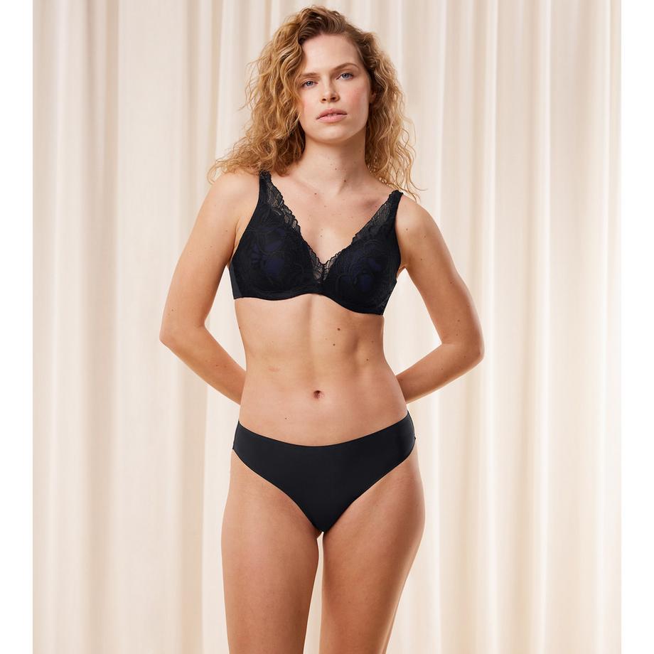 Triumph Body Make-Up Illusion Lace Slip Taille Haute  