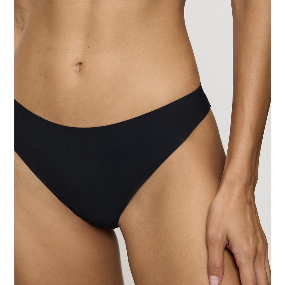 Triumph Pretty Micro String Slip  