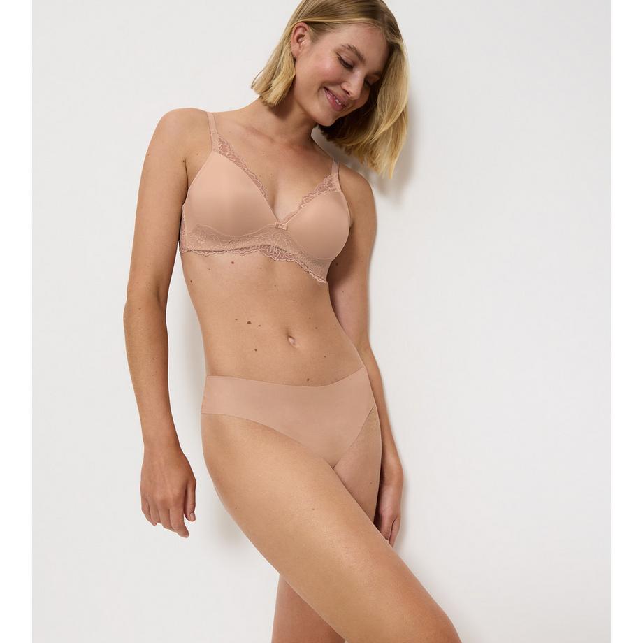 Triumph Pretty Micro Tai Slip  