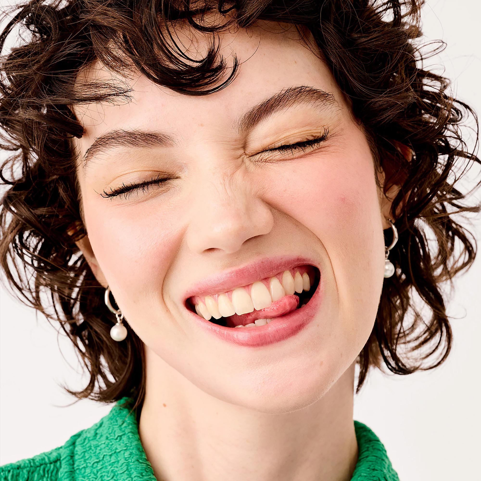 benefit  Willa WANDERful world -  natürlicher Blush im Mini Format 