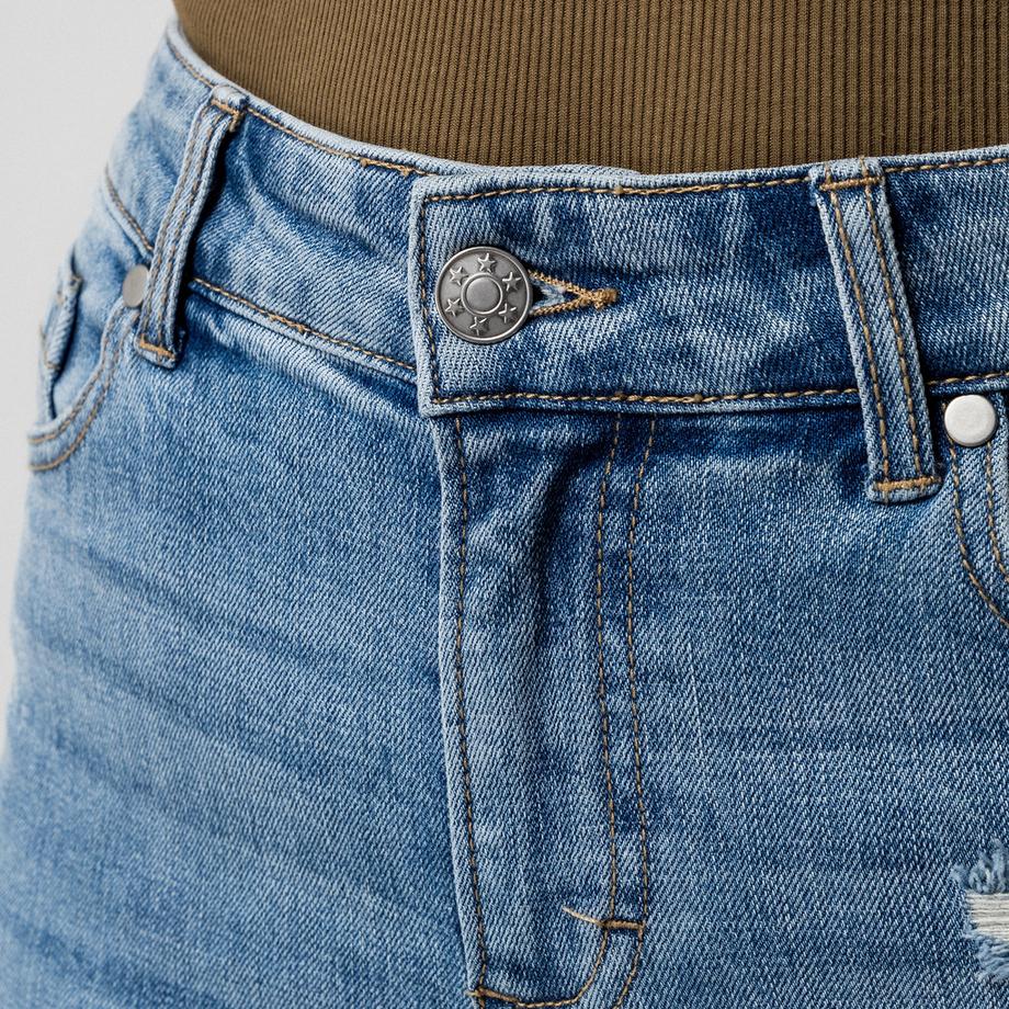 Manor Woman Distressed Slim Fit Jeans  