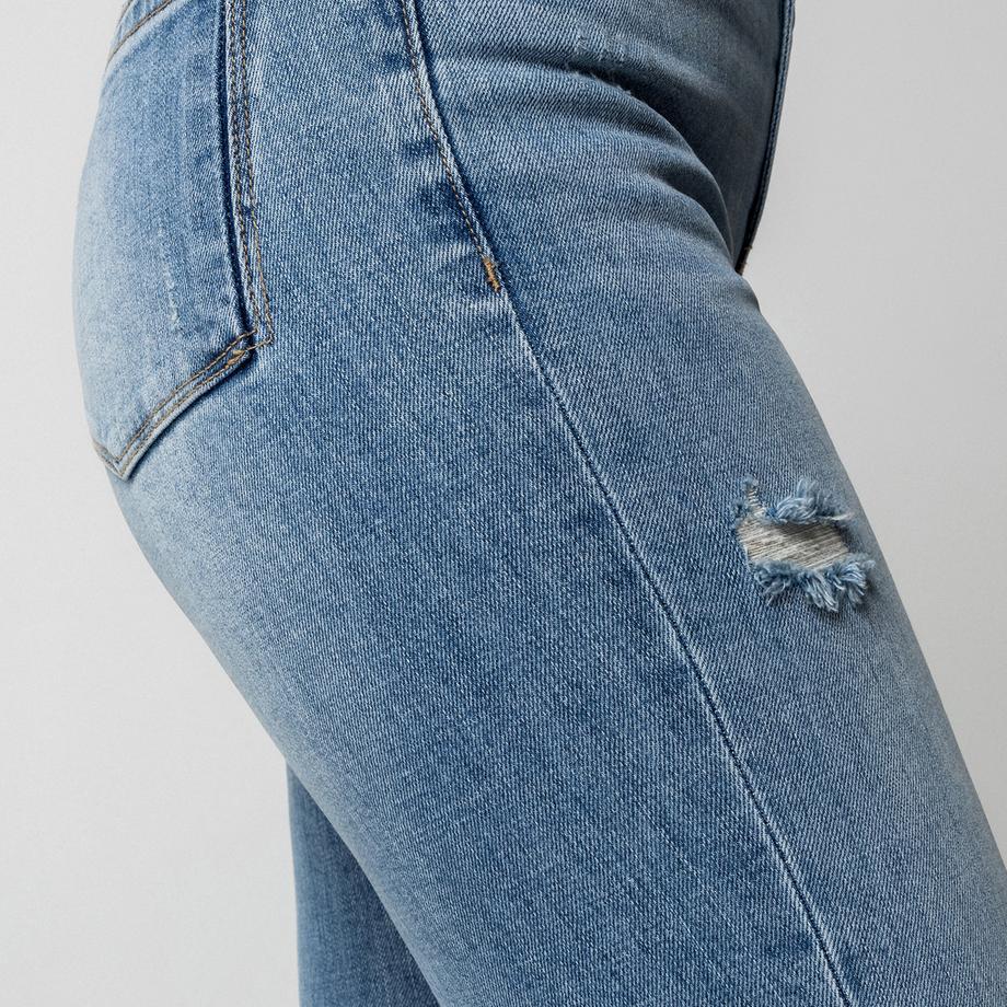 Manor Woman Distressed Slim Fit Jeans  