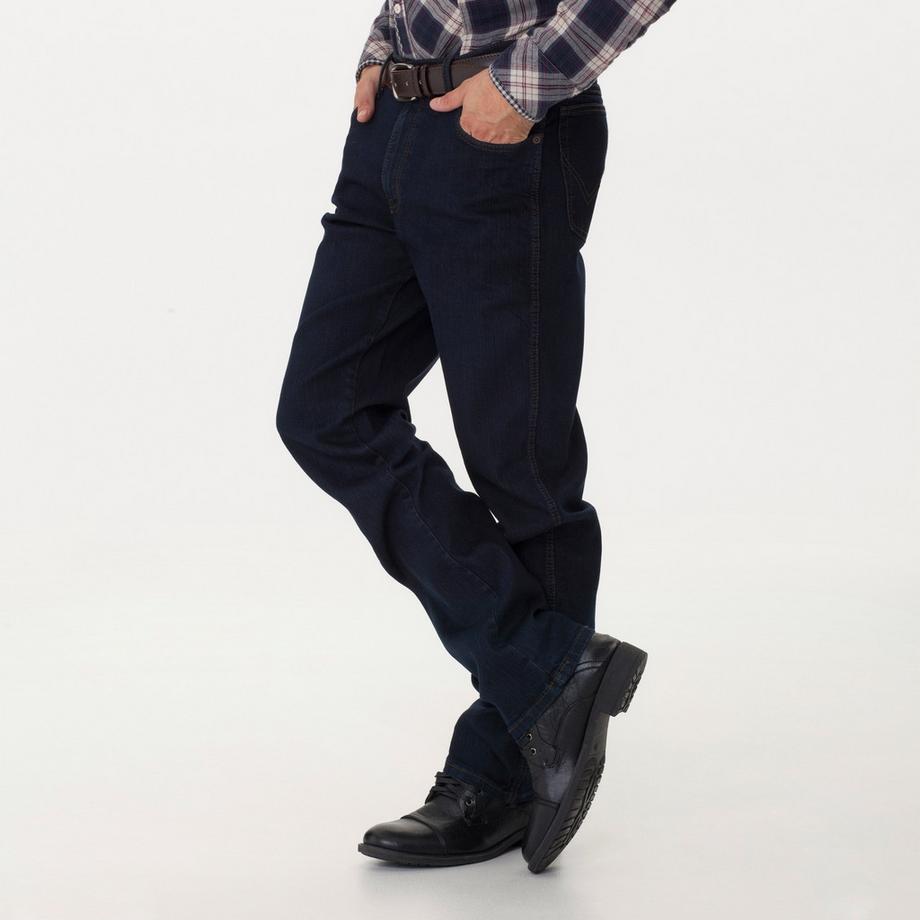 Wrangler Texas Stretch Regular Fit Jeans  
