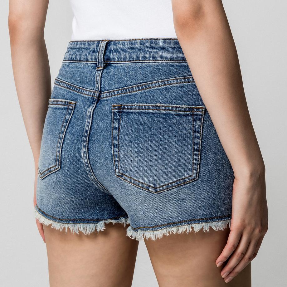 Manor Woman Denim Shorts Regular Fit  