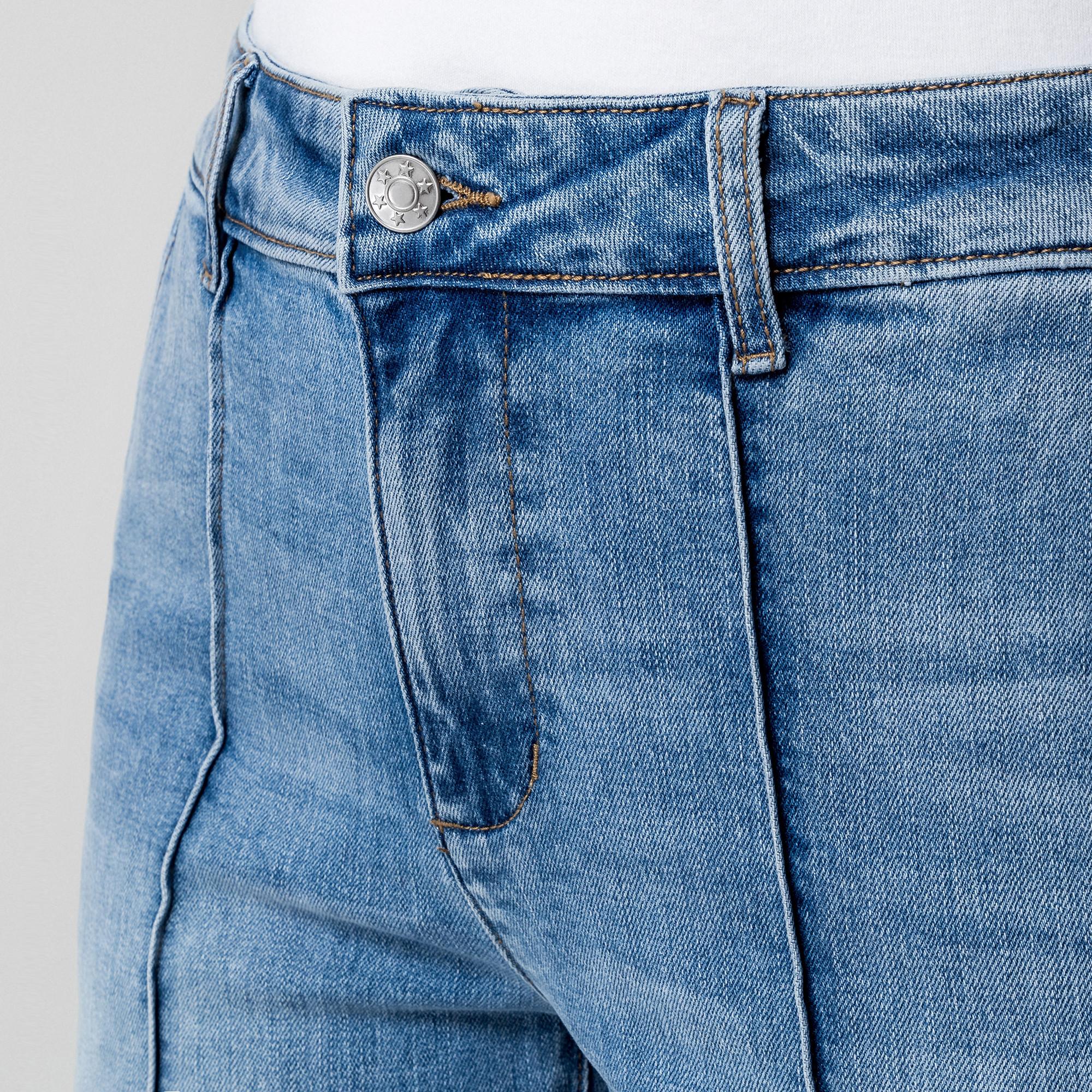 Manor Woman Bootcut Fit Jeans  