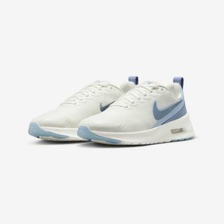 NIKE Wmns Air Max Nuaxis Sneakers basse 
