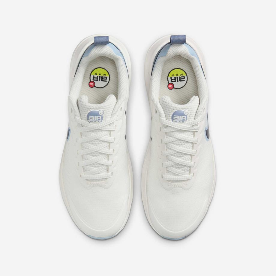 NIKE Wmns Air Max Nuaxis Sneakers, Low Top 