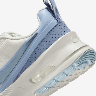 NIKE Wmns Air Max Nuaxis Sneakers basse 
