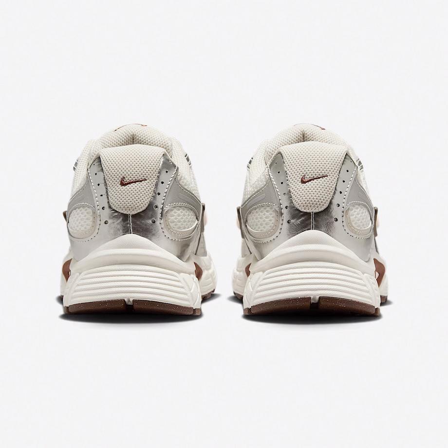 NIKE W V5 Rnr Low Top Sneakers  