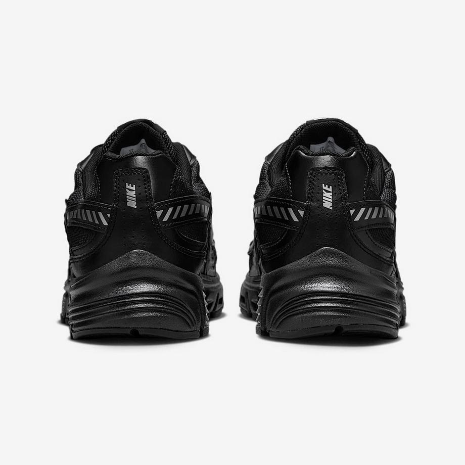NIKE Nike Initiator Sneakers Basses  