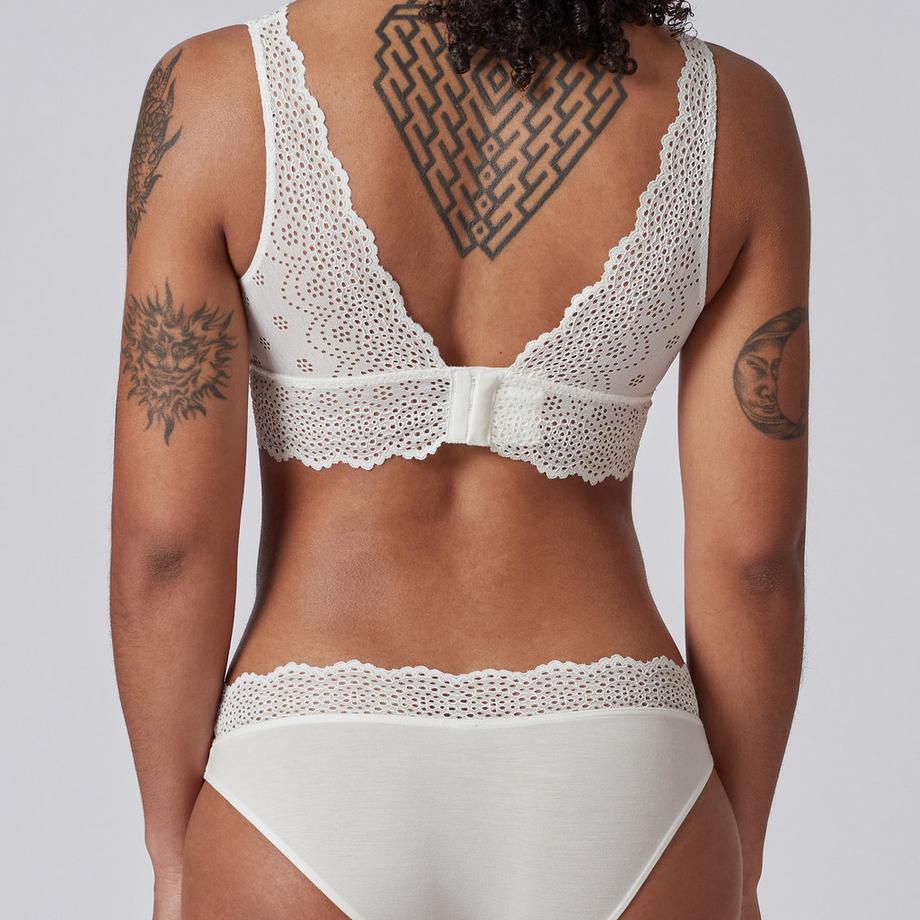 Skiny Bamboo Lace Slip  