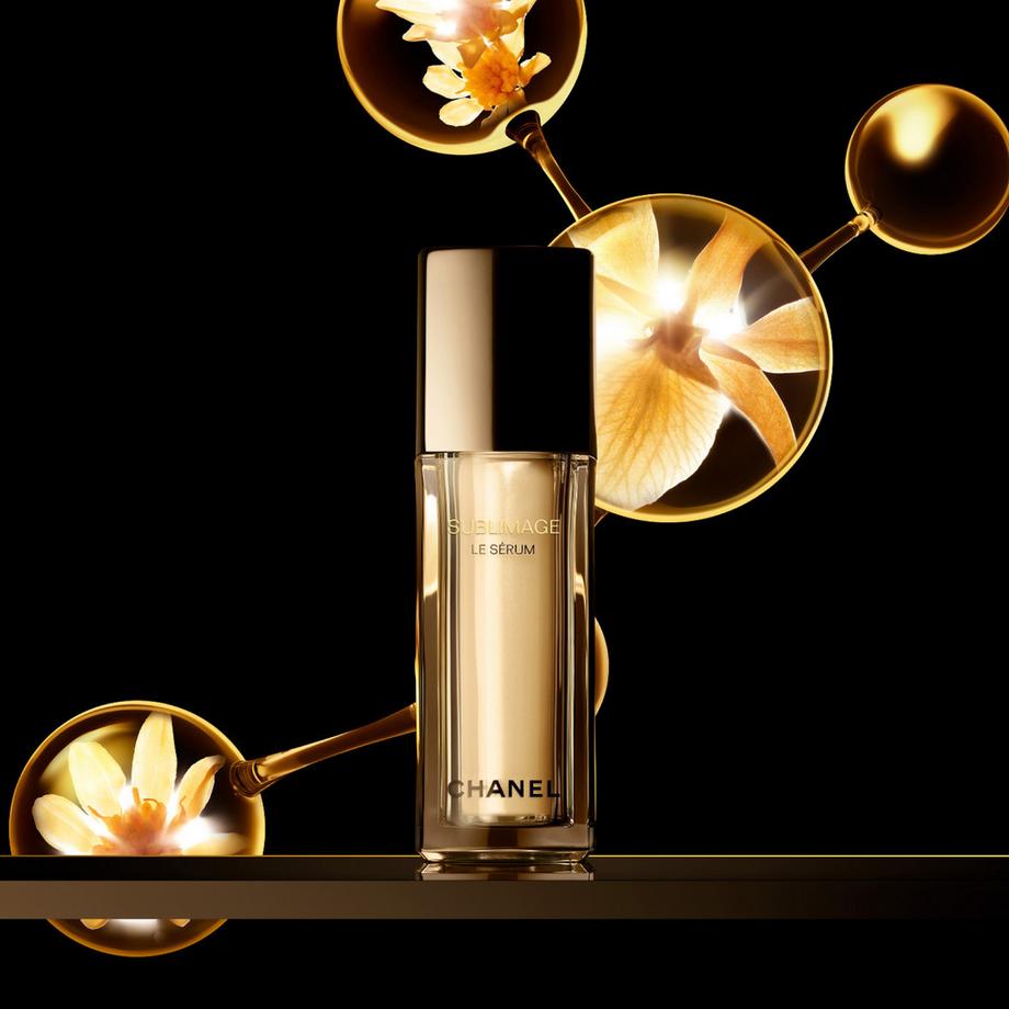 CHANEL SUBLIMAGE LE SÉRUM SÉRUM ULTIME : RÉGÉNÈRE ET REDENSIFIE - LA RECHARGE 