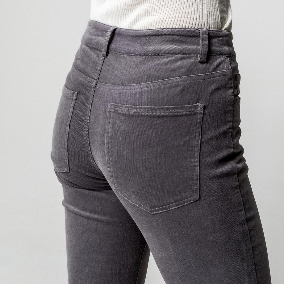 Manor Woman Pantalon 5 poches en velours côtelé Slim Fit  