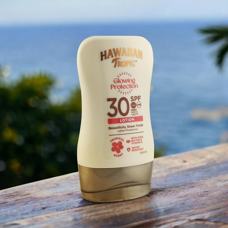 HAWAIIAN  Glowing Protection Sun Lotion (SPF 30) 