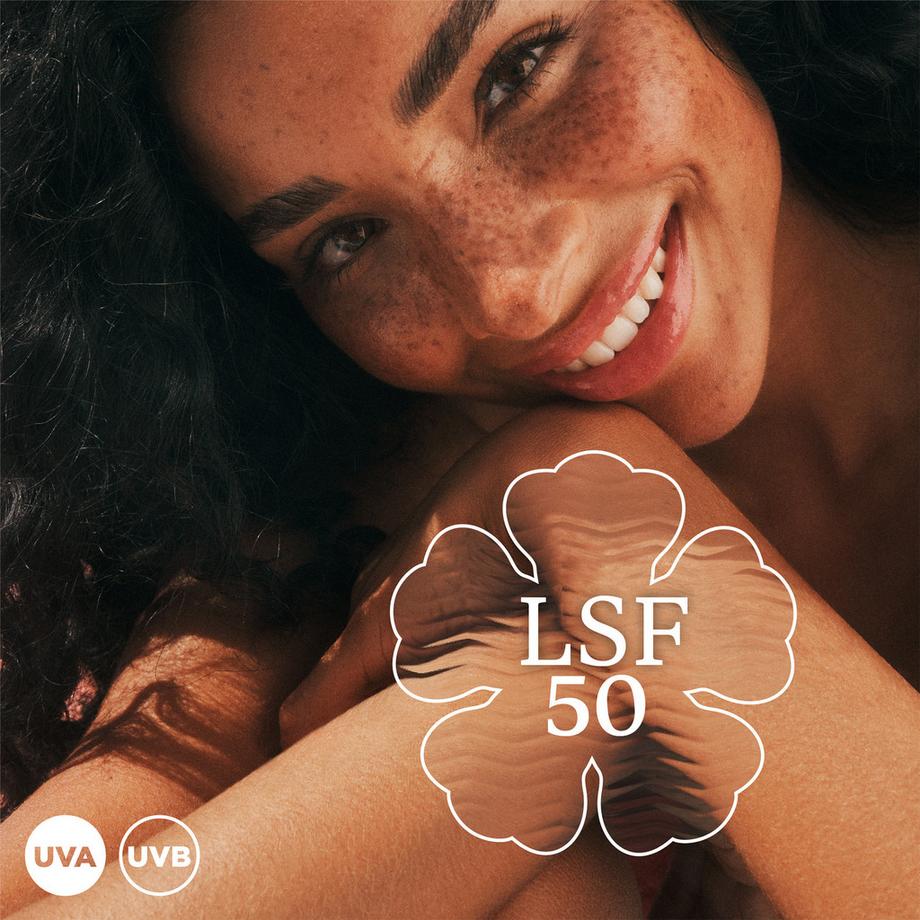 HAWAIIAN  Glowing Protection Face Cream (SPF 50) 