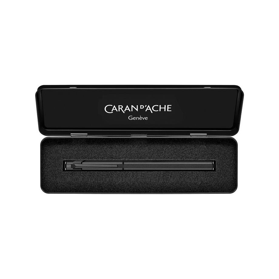 Caran d'Ache Penna stilografica Black Edition 
