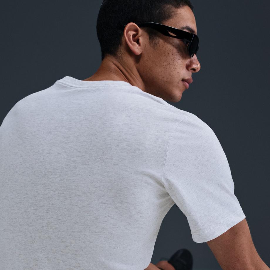 NIKE Sportswear Club T-shirt 