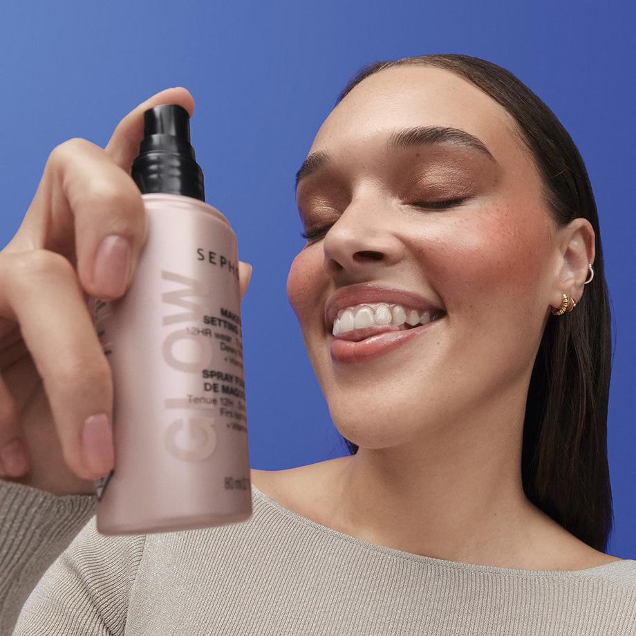 SEPHORA  Spray fixateur de maquillage GLOW - Tenue 12H, sans transfert, fini lumineux 