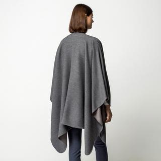 Manor Woman Poncho  