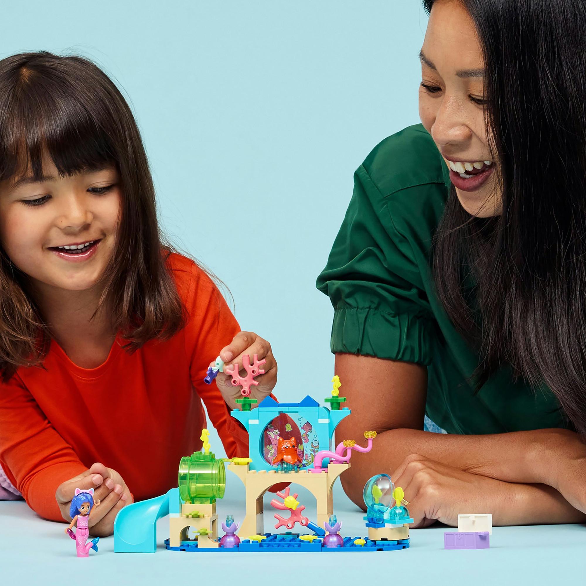 LEGO®  11204 Avventura nell’acquario di Gabby sirena 