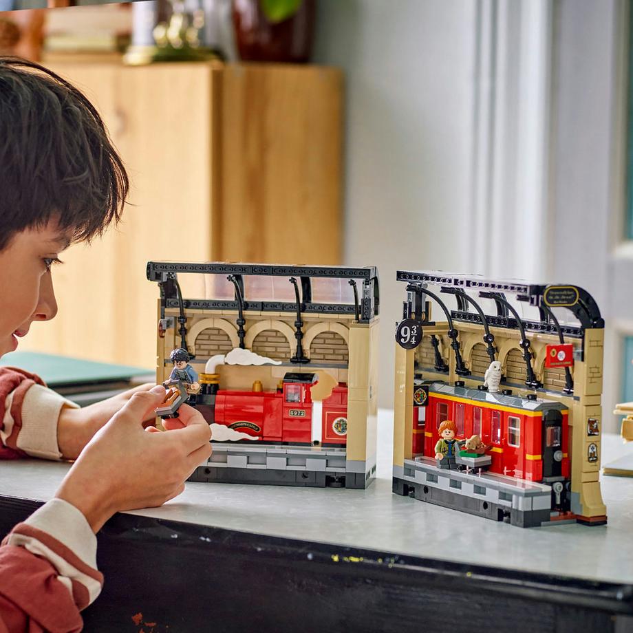 LEGO®  76450 Book nook : le Poudlard Express 