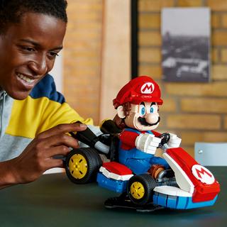 LEGO®  72037 Mario Kart™: Mario & Standard-Kart 