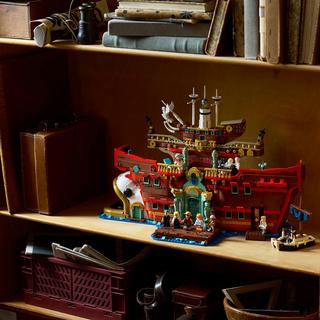 LEGO®  75640 Baratie, il ristorante galleggiante 