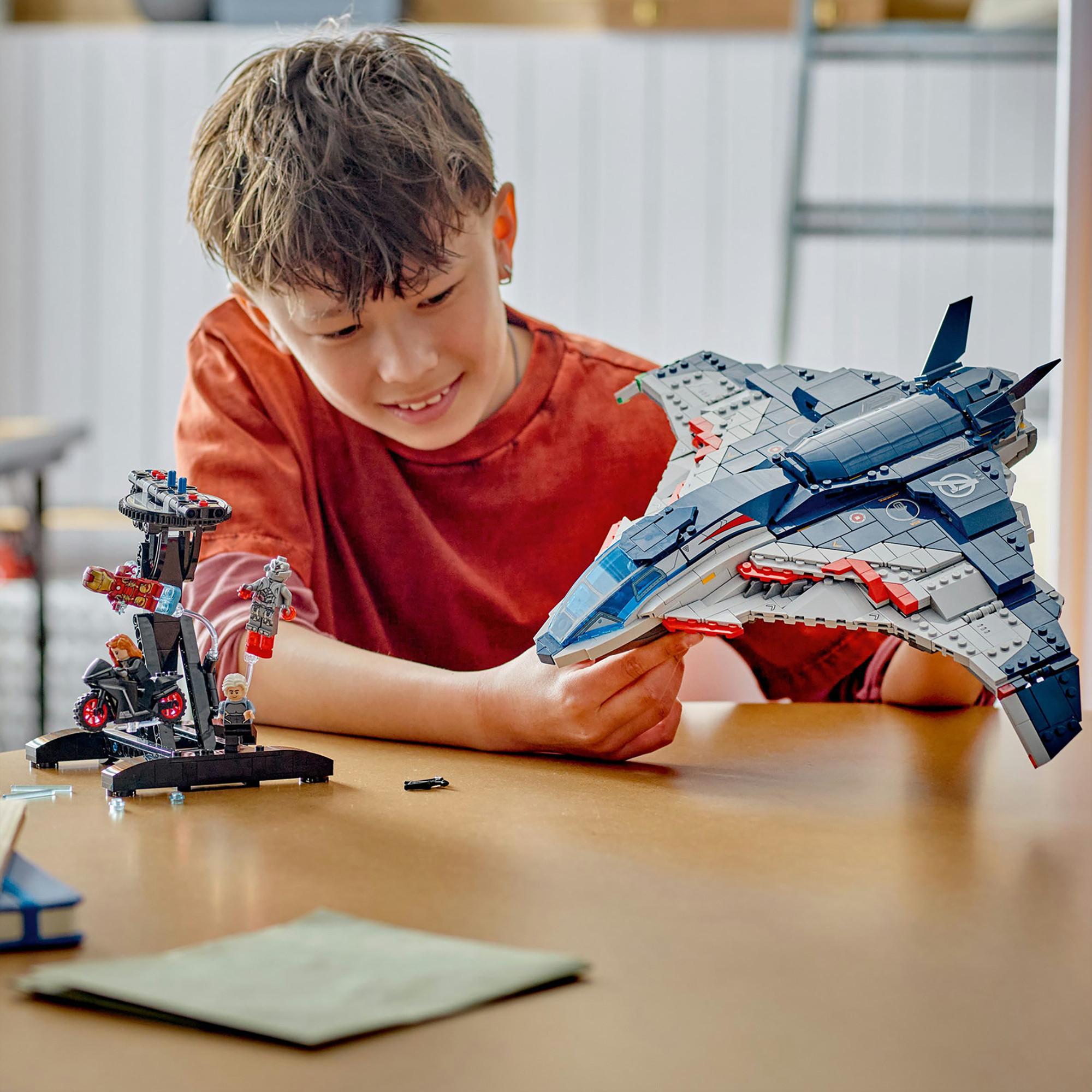 LEGO®  76325 Quinjet Avengers: Age of Ultron 