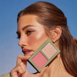 WYCON  Palette viso dalla texture ibrida con blush ed illuminante 